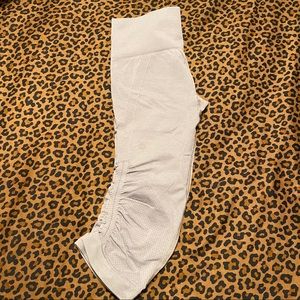 Lululemon EBB TO FLOW CROP BOTTOMS